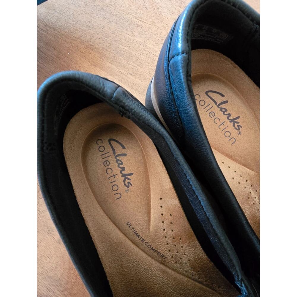 Clarks Collection Black Low-Heel Loafers - Picture 4 of 7